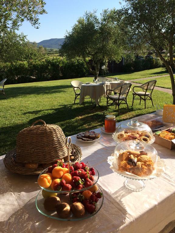 Agriturismo - B&B L'Acquacotta กาส์ตีจลิโอเน เดลลา เปสกายา ภายนอก รูปภาพ