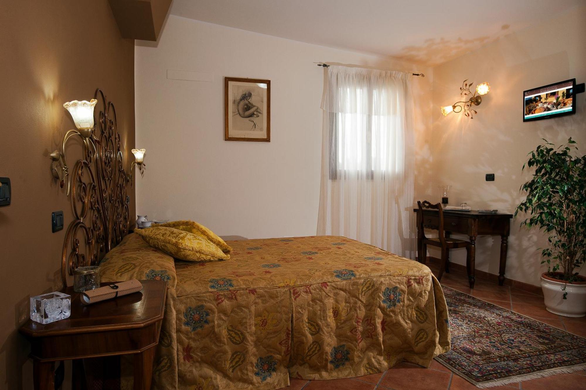 Agriturismo - B&B L'Acquacotta กาส์ตีจลิโอเน เดลลา เปสกายา ภายนอก รูปภาพ