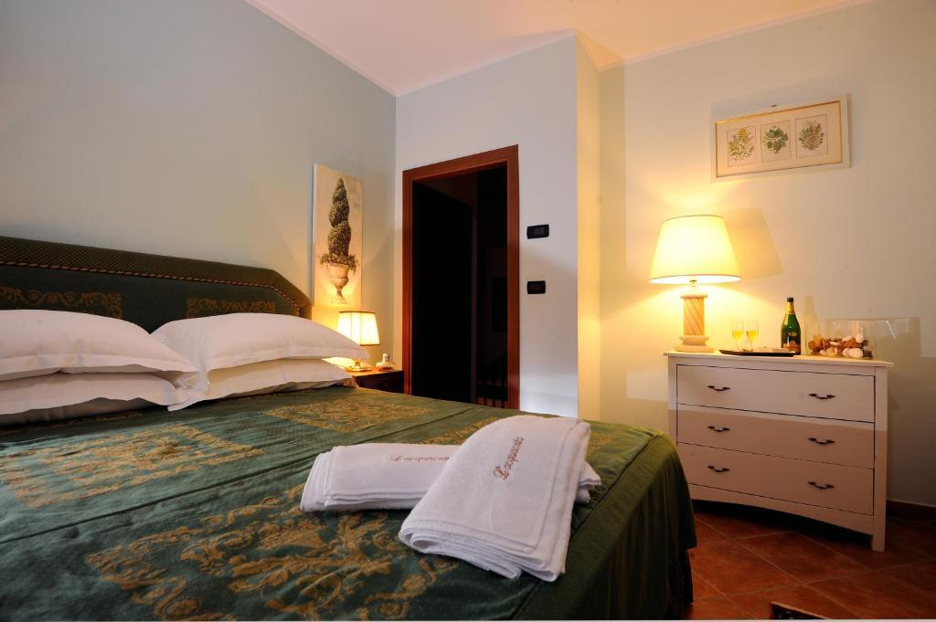 Agriturismo - B&B L'Acquacotta กาส์ตีจลิโอเน เดลลา เปสกายา ห้อง รูปภาพ