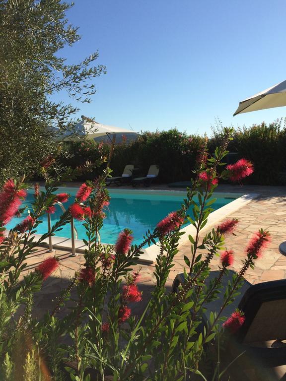 Agriturismo - B&B L'Acquacotta กาส์ตีจลิโอเน เดลลา เปสกายา ภายนอก รูปภาพ