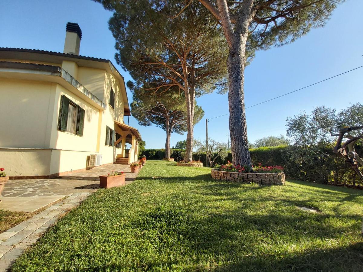 Agriturismo - B&B L'Acquacotta กาส์ตีจลิโอเน เดลลา เปสกายา ภายนอก รูปภาพ