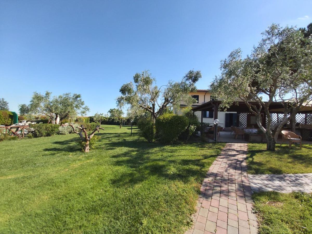Agriturismo - B&B L'Acquacotta กาส์ตีจลิโอเน เดลลา เปสกายา ภายนอก รูปภาพ