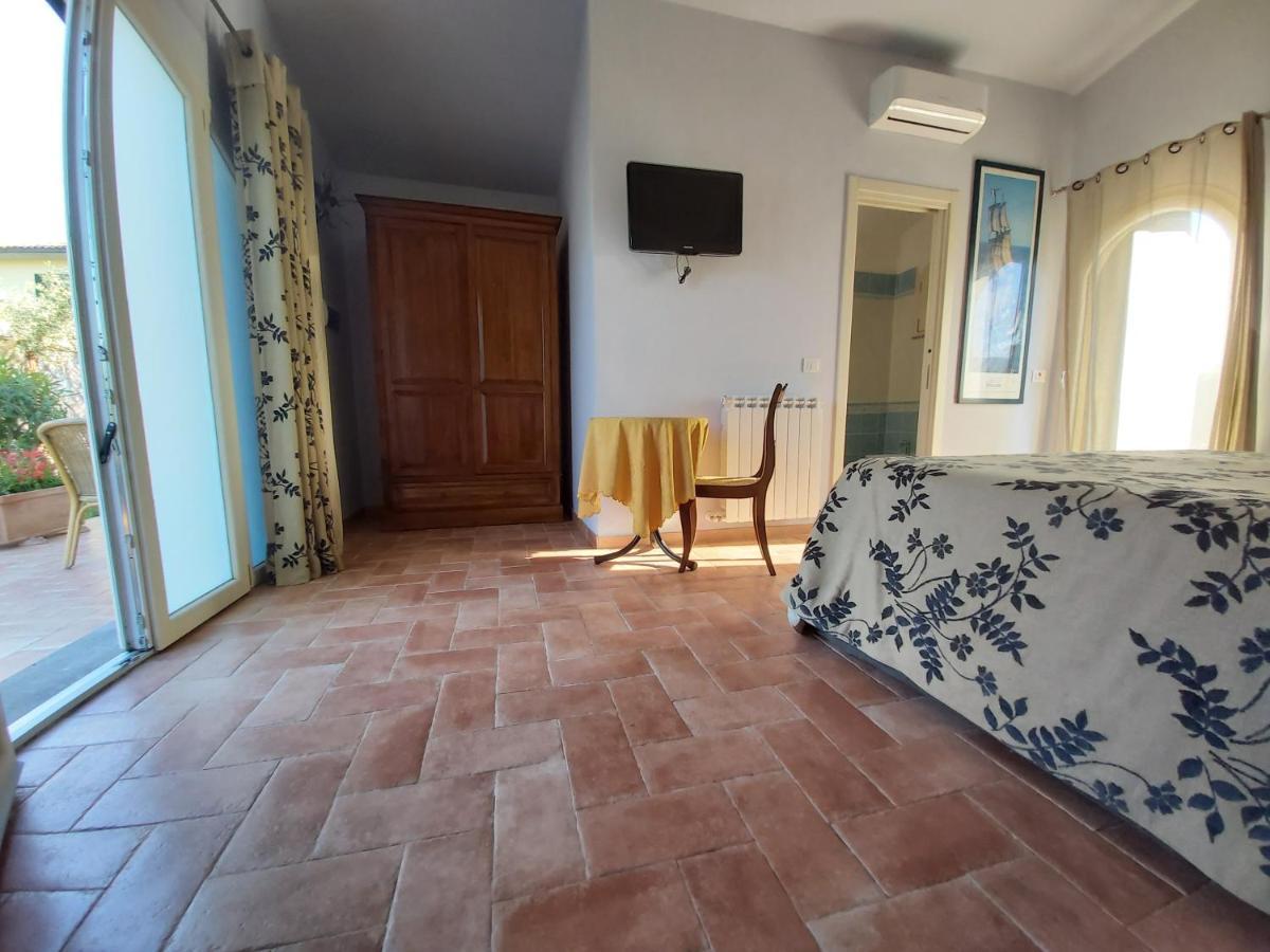 Agriturismo - B&B L'Acquacotta กาส์ตีจลิโอเน เดลลา เปสกายา ภายนอก รูปภาพ